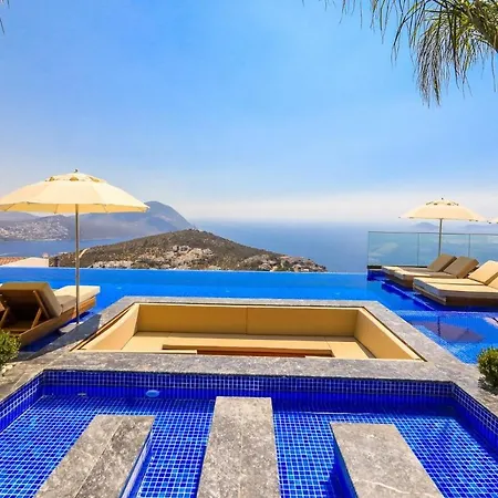 Max View - Kalkan וילה